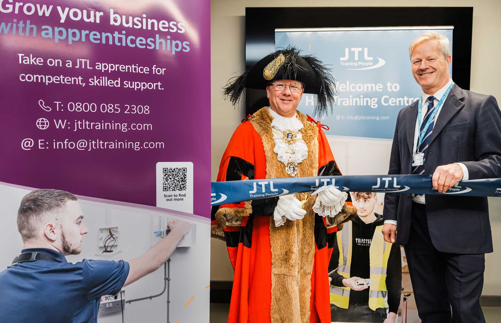 Mayor of Hull opens JTL’s newest training centre