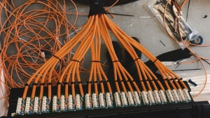 Data and fibre cables - installation, terminations and testing